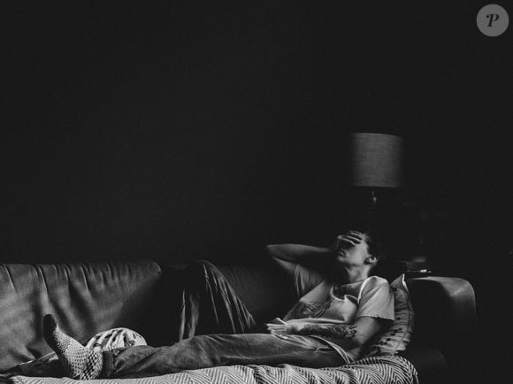 À l’âge adulte, cela peut entraîner des difficultés à accepter les éloges et une tendance à minimiser ses réussites.

Photo prise par Annie Spratt. Unsplash