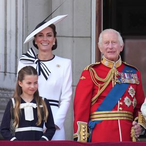La princesse Charlotte, Catherine Kate Middleton, princesse de Galles, le roi Charles III d'Angleterre - Les membres de la famille royale britannique au balcon du Palais de Buckingham lors de la parade militaire "Trooping the Colour" à Londres le 15 juin 2024

© Julien Burton / Bestimage