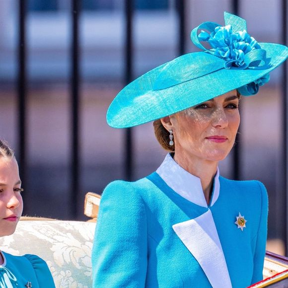 La princesse Charlotte de Galles, Catherine (Kate) Middleton, princesse de Galles, - Les membres de la famille royale britannique arrivent à Buckingham Palace pour la cérémonie Trooping the Colour à Londres, le 14 juin 2025. Affecté par le crash du Boeing 787 Dreamliner à Ahmedabad du 12 juin, le souverain et les officiels porteront un brassard noir en hommage aux plus de 270 victimes. Bon nombre d'elles étaient des ressortissants britanniques.
© Backgrid / Bestimage