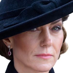 Catherine Kate Middleton, princesse de Galles, assiste à la cérémonie du souvenir de l'Armistice, au National Memorial Arboretum, à Burton-on-Trent, dans l'East Staffordshire. Photo par Julien Burton / Bestimage