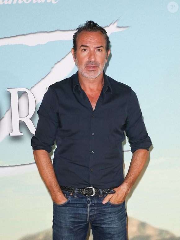 Jean Dujardin - Première de la série "Zorro" à l'hôtel Le Marois à Paris le 3 septembre 2024. Les huit épisodes de cette nouvelle fiction sont à découvrir dès le 6 septembre sur Paramount+ avant une diffusion fin 2024 sur France Télévisions.

Photo : COADIC GUIREC / BESTIMAGE