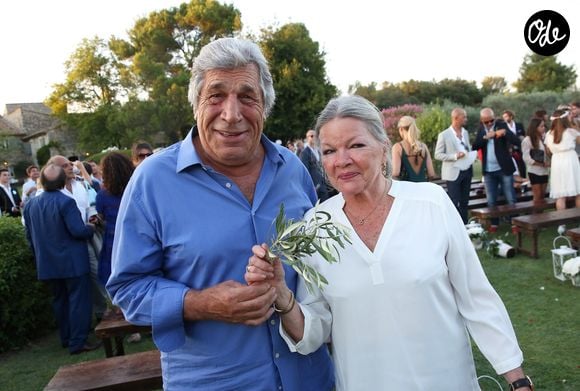 Jean-Pierre Castaldi et Catherine Allégret - Cérémonie religieuse - Mariage de Benjamin Castaldi et Aurore Aleman au Mas de La Rose à Eygalières, le 27 août 2016. © Jacovides-Moreau/Bestimage