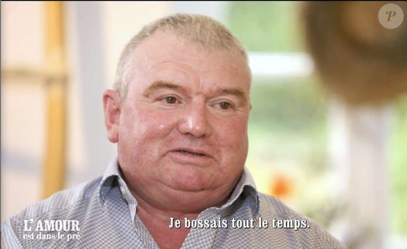 Pascal a été alcoolique
Karine Le Marchand face à Pascal lors du tournage de son portrait de "L'amour est dans le pré 2024" - émission diffusée le 8 janvier, sur M6