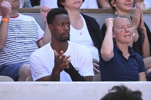 Gael Monfils assiste à la victoire de sa femme en tribunes des internationaux de France de Roland Garros à Paris le 4 juin 2023. Marié à Elina Svitolina depuis 2021, le joueur français a dit dimanche son admiration pour sa compagne et la mère de leur petite fille, née en octobre dernier.