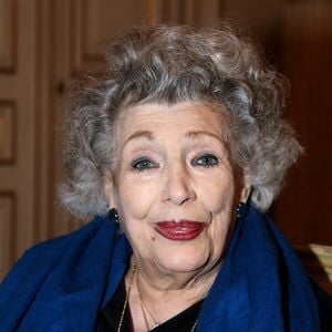 Femme généreuse et tourmentée, Micheline Dax ne méritait pas une telle fin.

Micheline Dax pose à l'Hôtel de Ville de Paris alors que Pierre Tchernia reçoit la Grande Médaille de Vermeil de Paris le jour de son 80ème anniversaire à Paris, France, le 29 janvier 2008. Photo par Denis Guignebourg/ABACAPRESS.COM