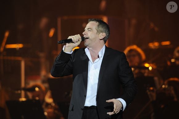 Une collaboration pas vraiment prévue 

Concert hommage à Bercy de la comédie musicale "Notre Dame de Paris", 13 ans après sa création en 1998 par Luc Plamondon et Richard Cocciante. Paris, le 16 décembre 2001. © Patrick Carpentier/Bestimage