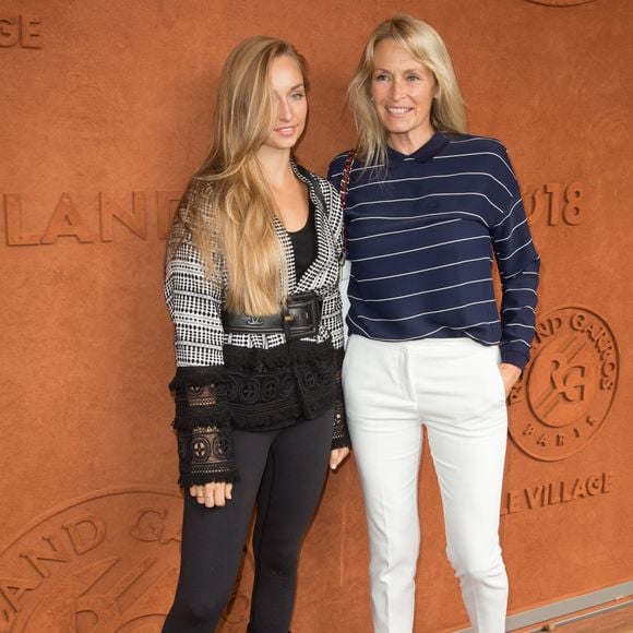 Emma Smet et Estelle Lefebure au village pendant les Internationaux de France de Tennis à Roland-Garros le 06 juin 2018 à Paris, France. Photo par Nasser Berzane/ABACAPRESS.COM