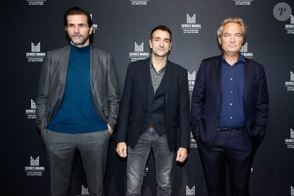 Grégory Fitoussi, Mikaël Fitoussi, Gilles Cohen - Photocall de la soirée de clôture du festival "Séries Mania" au Musée des Arts Forains à Paris le 21 novembre 2022.

© Christophe Clovis / Bestimage