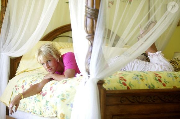 Dans son autobiographie La Brisure, elle évoque des blessures intimes, dont un viol subi dans sa jeunesse.

La princesse Marie-Christine pose dans sa maison de Las Vegas le 29 septembre 2004. La princesse Marie-Christine est le deuxième enfant du roi Léopold III et de sa deuxième épouse Lilian Beals. Elle est la demi-sœur du roi Albert. Photo par Frank Abbeloos/Dag