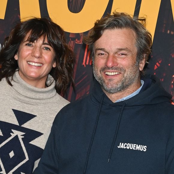 Ingrid Chauvin et Estelle Denis se sont retrouvées à l’Île Maurice, chacune partageant ses vacances sur Instagram.

 Estelle Denis et son compagnon Marc Thiercelin - Avant-première du film "Mon héroïne" au cinéma UGC Normandie à Paris. © Coadic Guirec/Bestimage