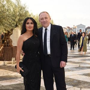 Salma Hayek et François-Henri Pinault assistent au dîner de gala de la Fondation Pinault sur l'île de San Giorgio à Venise, en Italie, le 6 mai 2026. Photo de Francesca Vieceli/IPA/ABACAPRESS.COM