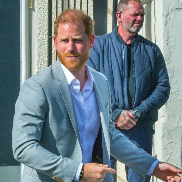 Le prince Harry en visite au Community Recording Studio de Nottingham, Royaume Uni. © Stephen Daniels/Alpha Press/Bestimage