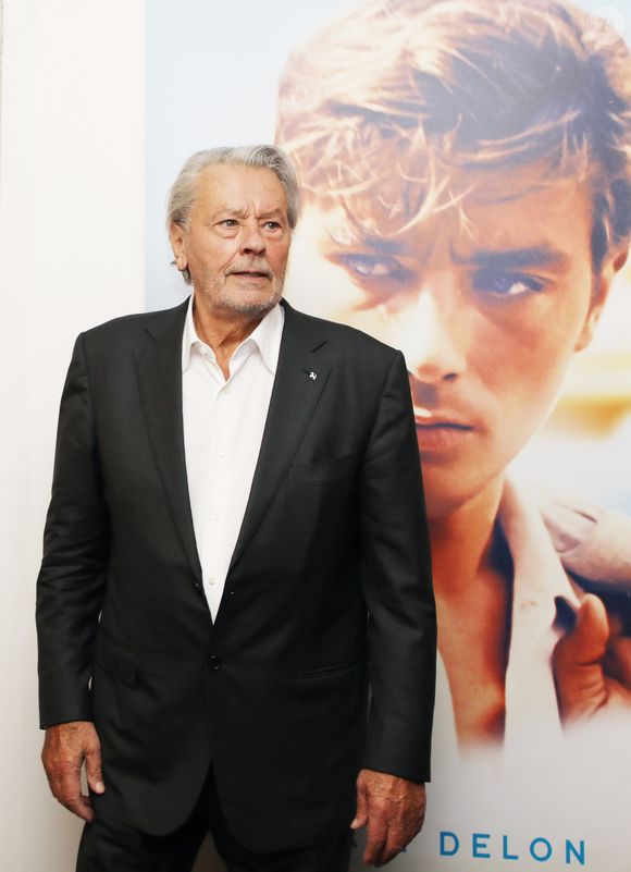 Exclusif - Alain Delon donne une master class au 72ème Festival du Film de Cannes alors qu'il s'apprête à recevoir une Palme d'Or d'honneur pour l'ensemble de sa carrière, Cannes, le 19 mai 2019. © Denis Guignebourg/BestIlmage