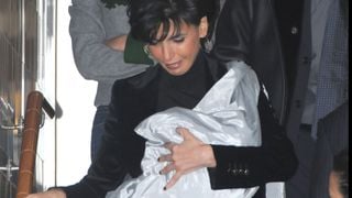 Zohra, la fille de 16 ans de Rachida Dati, bénéficie tous les mois d’une infime partie de la fortune de son père Dominique Desseigne, ex-magnat du groupe Barrière