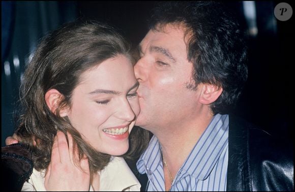 ARCHIVES - CLAUDE NOUGARO ET SA FILLE CECILE EN 1987