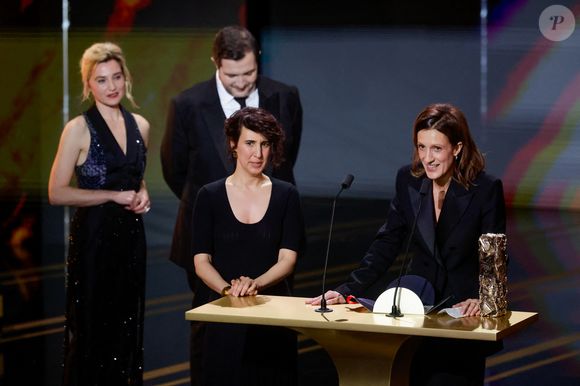 Sandra Da Fonseca et Pauline Loquès (Meilleur premier film : Nino) lors de la 51ème cérémonie des César à l'Olympia à Paris, France, le 26 février 2025 © Borde-Jacovides/Bestimage