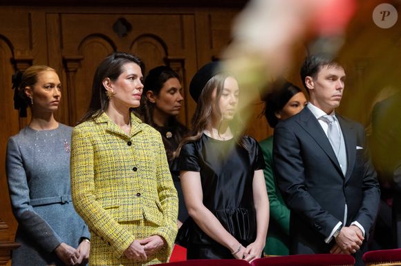 Beatrice Borromeo, Charlotte Casiraghi, la princesse Alexandra de Hanovre, Louis Ducruet lors de la messe en la cathédrale Notre-Dame-immaculée de Monaco le jour de la fête nationale à Monaco le 19 novembre 2025.

© Olivier Huitel / Pool Monaco / Bestimage