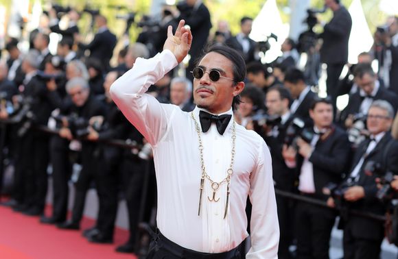 Nusret Gökçe (Salt Bae) - Montée des marches du film "Le Traitre (Il Traditore)" lors du 72ème Festival International du Film de Cannes. Le 23 mai 2019
© Jacovides-Moreau / Bestimage