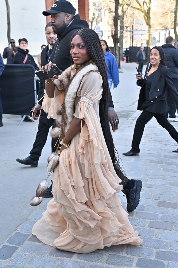 Doechii arrivant au défilé Chloe pendant la semaine de la mode à Paris, France, le 6 mars 2025. Photo by Julien Reynaud/APS-Medias/ABACAPRESS.COM