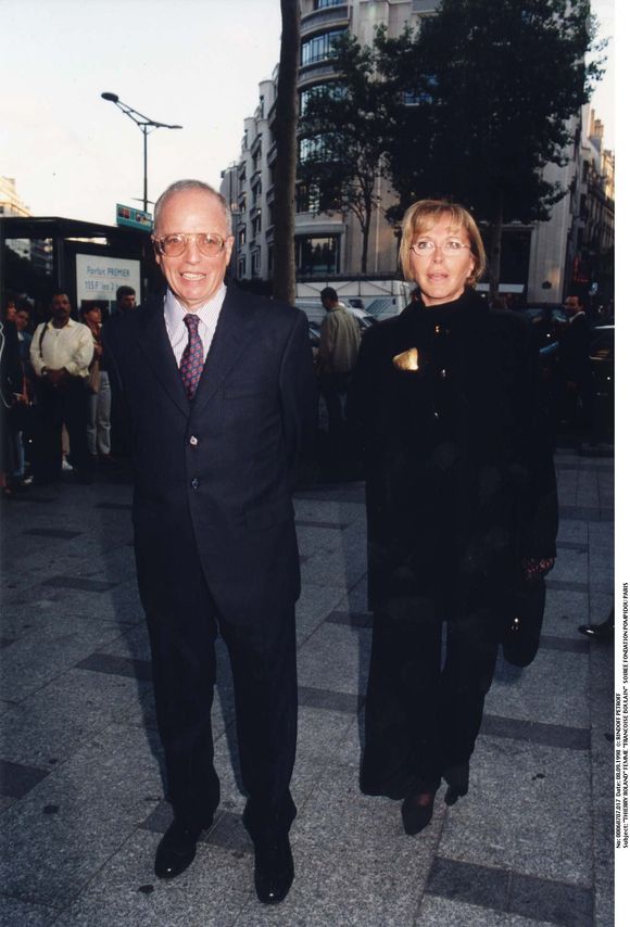 Thierry Roland et sa femme Françoise Boulain à la fondation Pompidou pour la projection du film Hasards ou coïncidences. © Bertrand Rindoff Petroff /Bestimage