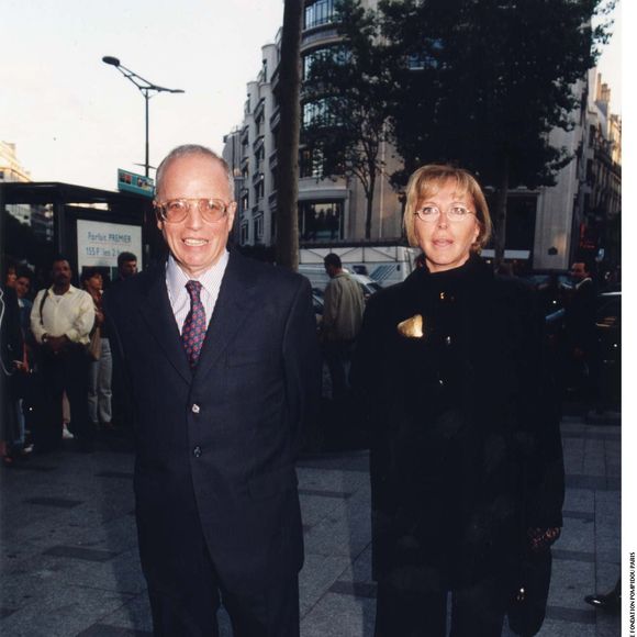 Thierry Roland et sa femme Françoise Boulain à la fondation Pompidou pour la projection du film Hasards ou coïncidences. © Bertrand Rindoff Petroff /Bestimage