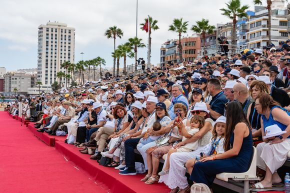 Le roi Felipe VI d'Espagne assiste à une démonstration dynamique dans le cadre des événements de la "Journée des forces armées 2025", à la plage d'Alcaravaneras,à Las Palmas de Gran Canaria le 6 juin 2025. Europa Press / Bestimage