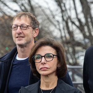 Rachida Dati, Michel Barnier - R.Dati, ministre de la Culture, célèbre le 475ème anniversaire des Bouquinistes sur les quais de Seine à Paris, le 14 novembre 2025. © Florian Savina / Bestimage