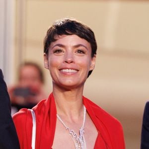 Bérénice Bejo - Descente des marches du film « La plus précieuse des marchandises » lors du 77ème Festival International du Film de Cannes, au Palais des Festivals à Cannes. Le 24 mai 2024
© Jacovides-Moreau / Bestimage