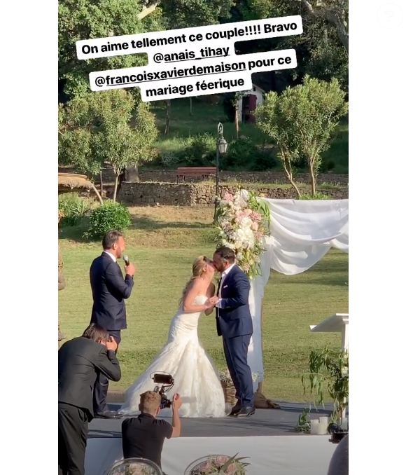 François-Xavier Demaison et Anaïs Tihay se sont mariés le 7 juin 2019 dans les Pyrénées-Orientales, unis à la mairie de Perpignan avant de célébrer leurs noces au château de Valmy à Argelès-sur-Mer. Image Instagram.