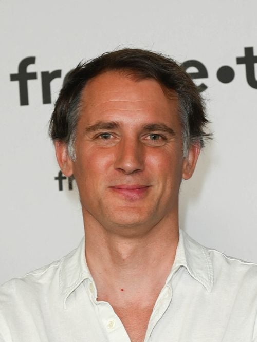 "Ça m'a défiguré plusieurs mois" : Raphaël de Casabianca explique pourquoi il a vraiment quitté Rendez-vous en terre inconnue