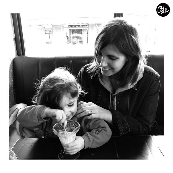Morgane Sézalory, créatrice de la marque Sézane, ouvre les portes de son appartement.