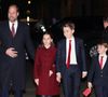 En effet, quand son père prince William deviendra roi, 

Le prince William, prince de Galles avec ses enfants la princesse Charlotte, le prince George, le prince Louis lors du service de chants de Noël Together At Christmas à l'abbaye de Westminster, Londres le 6 décembre 2024.

© Julien Burton / Bestimage