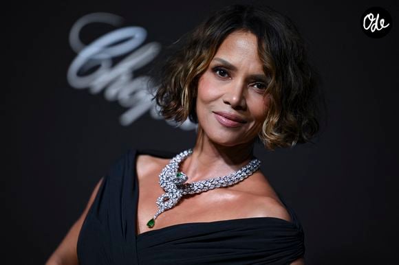 Halle Berry au photocall du gala Chopard lors du 78ème Festival International du Film de Cannes, au Carlton Beach à Cannes, France, le 17 mai 2025. © Olivier Borde/Bestimage