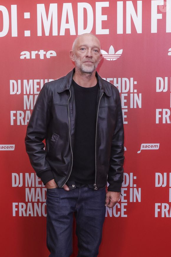 Chaque soir, il peut ainsi découvrir un spectacle paradisiaque grâce aux montagnes  sur la la célèbre plage d’Arpoador.

Exclusif - Vincent Cassel - Avant-première de la série documentaire événement "Dj Mehdi : Made in France" au Grand Rex pour découvrir l’épopée musicale hors-norme d’un compositeur, producteur et DJ visionnaire à Paris le 11 septembre 2024. 
© Jack Tribeca / Bestimage