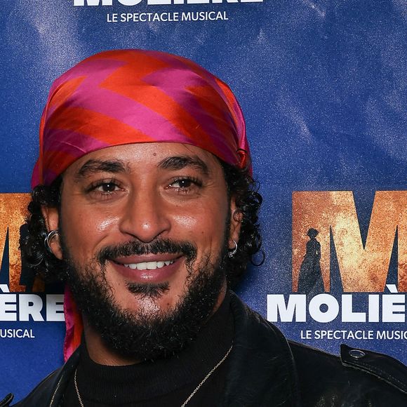 Slimane Nebchi assiste au photocall de 'Molière The Musical Show' au Palais des Sports, Dome de Paris le 16 novembre 2023 à Paris, France. Photo by Nasser Berzane/ABACAPRESS.COM