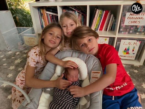 Lucy, Nicolas, Mary et Romeo sont les quatre enfants d'Anna Kournikova et Enrique Iglesias.

Photo de Lucy, Nicolas, Mary et Romeo, les quatre enfants d'Anna Kournikova et Enrique Iglesias, partagée par le couple le 28 décembre 2025 sur Instagram.