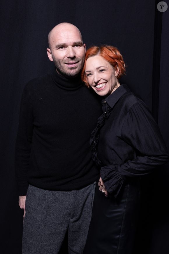 Exclusif - Natasha St Pier et Vincent Bidal en backstage de l'enregistrement de l'émission "La Boîte à secrets", présentée par F.Bollaert et diffusée le 23 janvier sur France 3, dans les studios du Lendit à Saint-Denis, France, le 16 décembre 2025. © Cyril Moreau/Bestimage