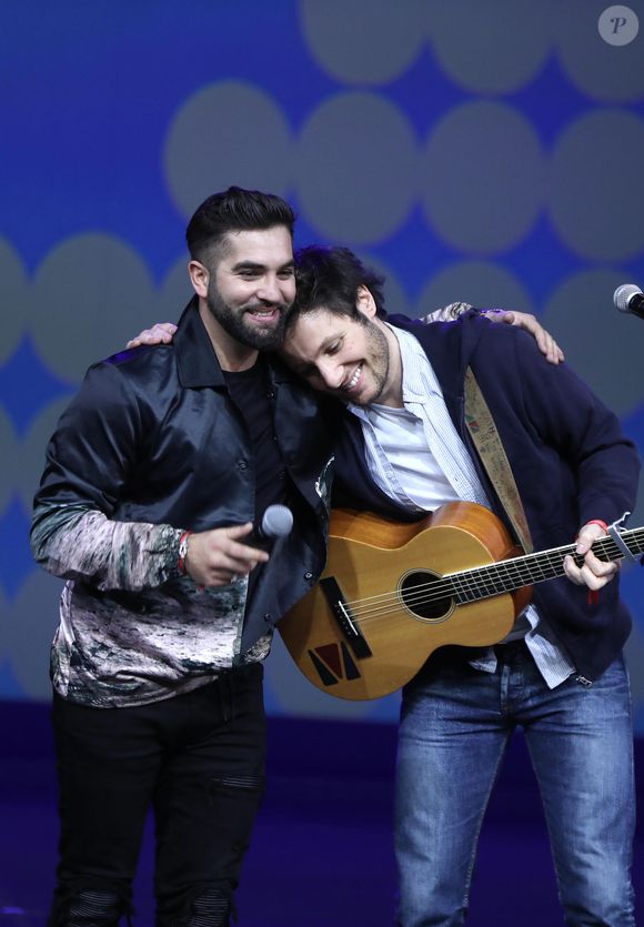 Kendji Girac et Vianney (Vianney Bureau) Disneyland Paris a accueilli 300 enfants hospitalisés avec la Fondation Hôpitaux de Paris – Hôpitaux de France pour une journée inoubliable en compagnie de la Première Dame et présidente de la Fondation Hôpitaux de Paris – Hôpitaux de France, le parrain de l’Opération Pièces Jaunes 2020, la présidente de Disneyland Paris et d'autre personnalités à Marne-la-Vallée, France, le 29  janvier 2020. © Dominique Jacovides/Bestimage