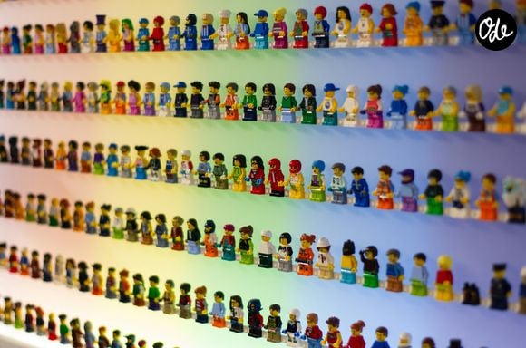 Elle possède déjà des milliers d'hectares de terres au Danemark et en Écosse.

Sofie Kirk Kristiansen, héritière du créateur de Lego, dépense sa fortune à sa façon.
