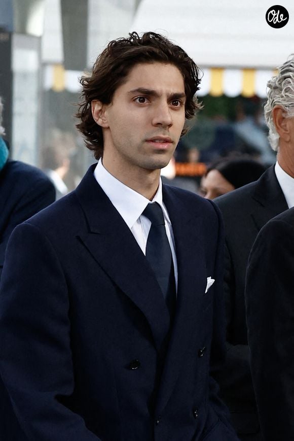 Carlo Agostinelli (fils de Mathilde Favier) - Arrivées aux obsèques de Nicolas Altmayer en l’Église de Saint-Germain-des-Prés à Paris.

© Dominique Jacovides-Cyril Moreau/Bestimage
