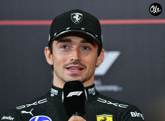 "Je vais bientôt devenir père, c'est sans aucun doute le moment fort de mon année."

Charles Leclerc lors de la conférence de presse d'après-course après avoir terminé deuxième du Grand Prix de Formule 1 Singapore Airlines de Singapour, disputé sur le circuit urbain de Marina Bay à Singapour le 11 octobre 2026. Photo : Ipa/Abaca