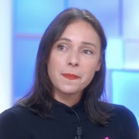 "C’était impossible d’abandonner" : Lolita Séchan, la fille de Renaud, raconte comment sa mère a aidé son père face à l'alcoolisme