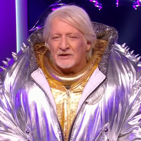 Le célèbre animateur et chanteur a été le premier à se démasquer

Le Rhinocéros a été éliminé de "Mask Singer 2025" lors du lancement de la septième saison. Patrick Sébastien se cachait sous le costume et aucun enquêteur ne l'avait trouvé. TF1, le 2 mai 2025.