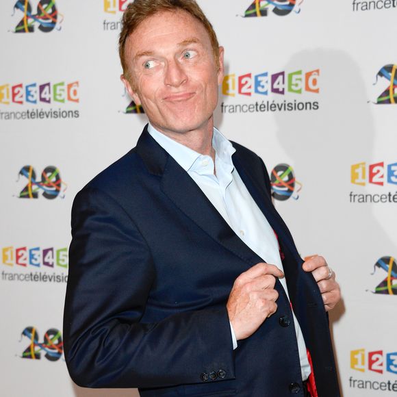 Christophe Hondelatte au photocall de France Télévisions, pour la présentation de la nouvelle dynamique 2016-2017, à Paris, le 29 juin 2016.
© Guirec Coadic/Bestimage