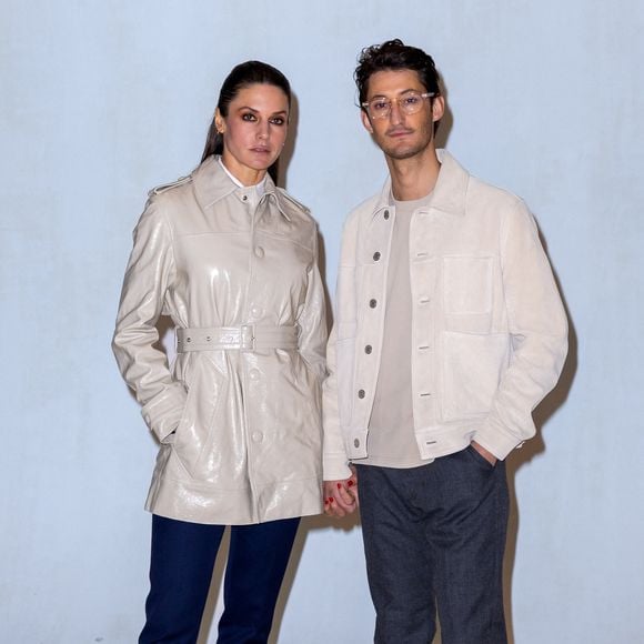 Pour le tournage de "Boîte Noire", l'acteur de 36 ans n'a pas eu de mal à perdre du poids. 


Pierre Niney et sa compagne Natasha Andrews - Photocall du défilé de mode Hommes "AMI" prêt-à-porter automne-hiver 2023/2024 lors de la fashion week de Paris. Le 19 janvier 2023
© Olivier Borde / Bestimage
