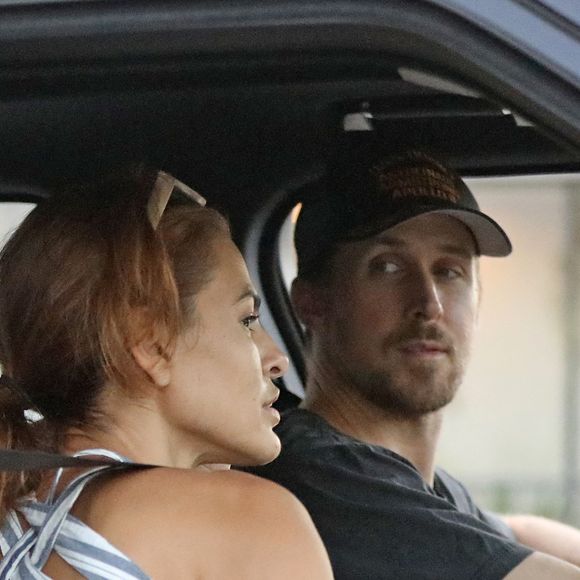 Exclusif - Ryan Gosling et Eva Mendes ont été aperçus avec leurs filles Esmeralda et Amada en balade en voiture à Los Angeles
©Coleman-Rayner / Bestimage