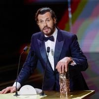 Laurent Lafitte quitte Paris avec son César : combien coûte le menu dans l'établissement doublement étoilé où il s'est réfugié ?