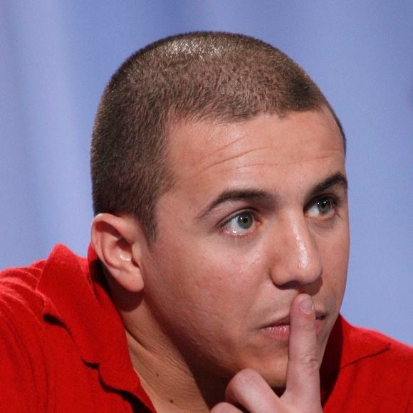 Faudel assiste à l'enregistrement d'une émission de télévision à Paris, France, le 25 février 2008. Photo by Greg Soussan/ABACAPRESS.COM