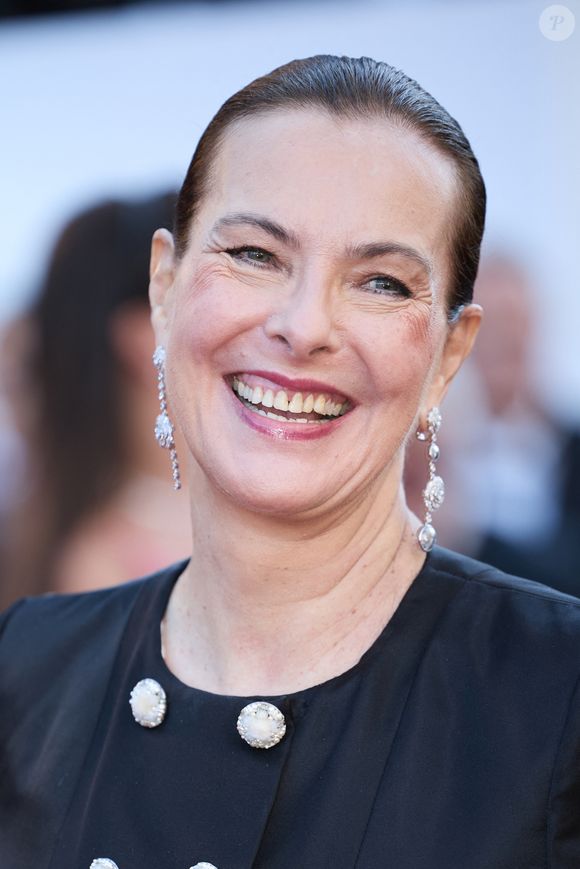 Carole Bouquet - Montée des marches du film « Megalopolis » lors du 77ème Festival International du Film de Cannes, au Palais des Festivals à Cannes. Le 16 mai 2024
© Jacovides-Moreau / Bestimage