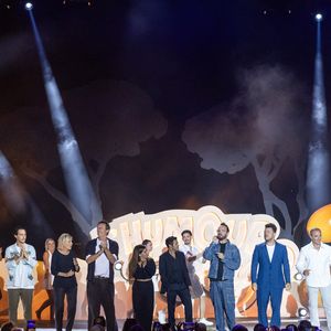Kev Adams, Nikos Aliagas, Elodie Poux, Chantal Ladesou, Jean-Luc Reichmann,Jarry, Jamel Debbouze, Laurent Ruquier, Nash, Samuel Bambi, Nordine Ganso, Thomas Marty, Inès Reg, Nino Arial durant l'enregistrement de la seconde soirée de "L'humour à la plage" pour la 3eme édition du festival de Juan les Pins à la pinède Gould le 27 juin 2026.  © Jack Tribeca/Bestimage